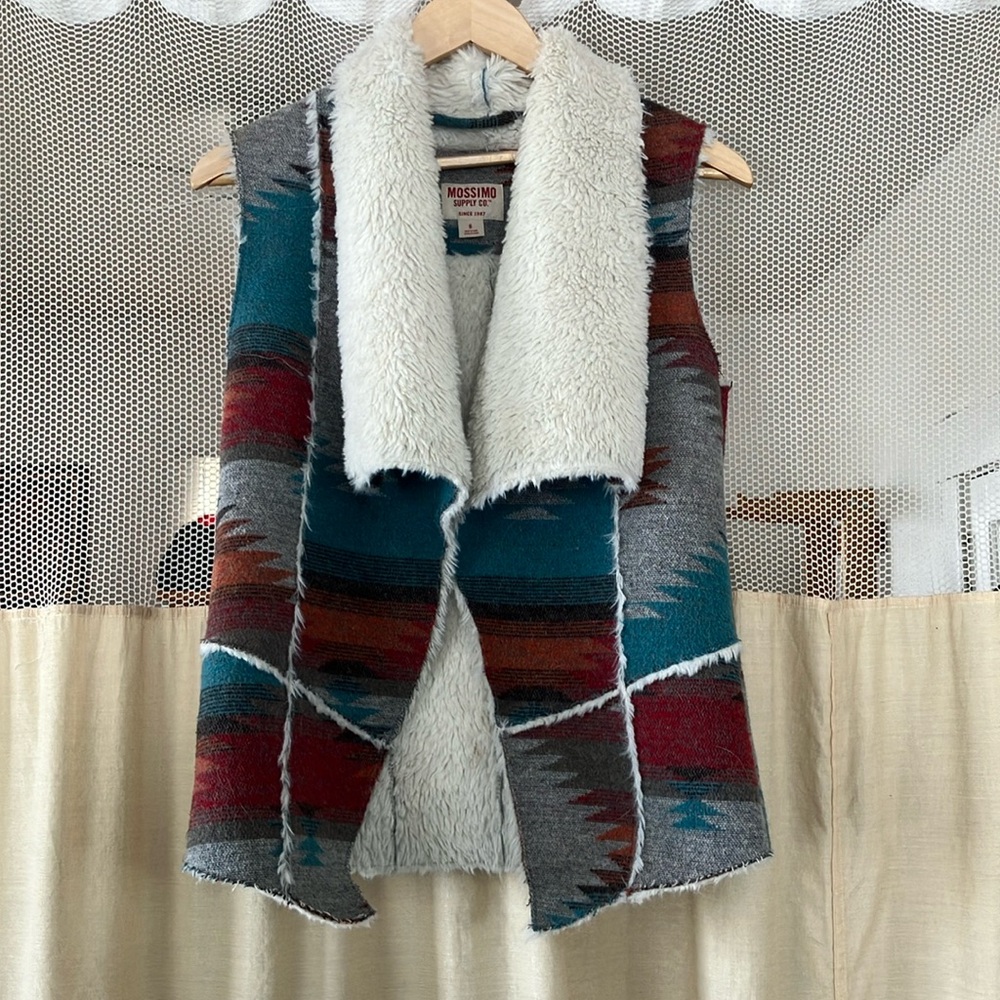Mossimo vest